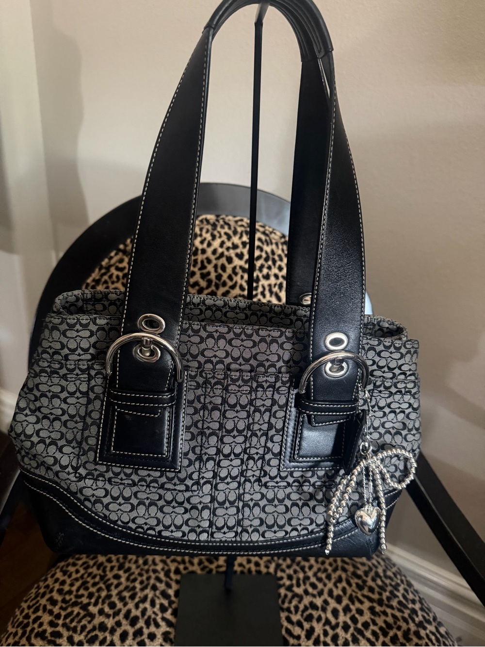 Y2K Coach Soho Signature satchel🖤